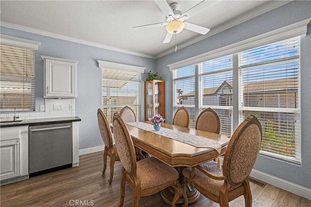 Image 7 of property listing at 21 Walnut Via, Anaheim, CA 92801
