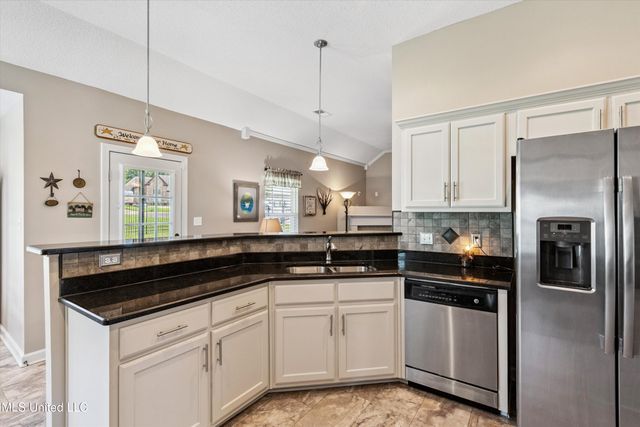 1449 Shetland Drive, Southaven, MS 38671