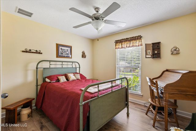1449 Shetland Drive, Southaven, MS 38671