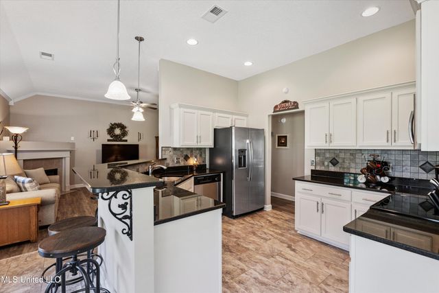 1449 Shetland Drive, Southaven, MS 38671