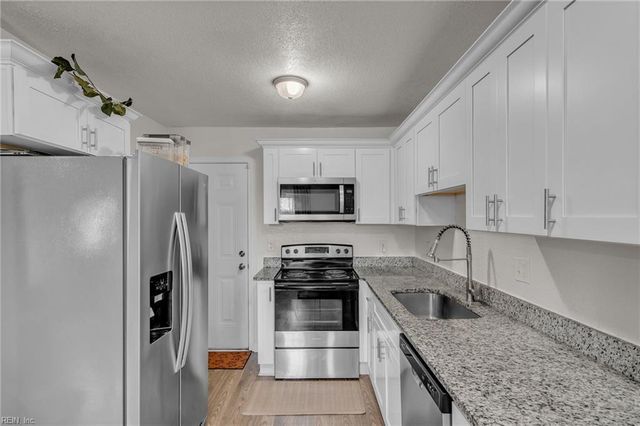 816 Craten RD, Norfolk, VA 23513