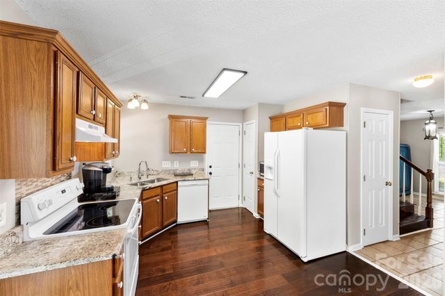 15027 Ashlight Drive, Charlotte, NC 28278