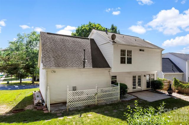 15027 Ashlight Drive, Charlotte, NC 28278