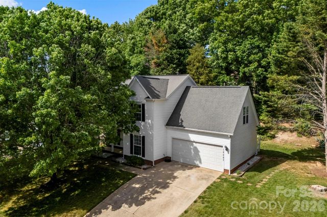 15027 Ashlight Drive, Charlotte, NC 28278