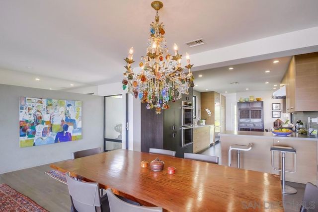 2111 Mergho Impasse, San Diego, CA 92110