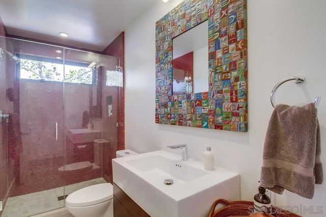 2111 Mergho Impasse, San Diego, CA 92110