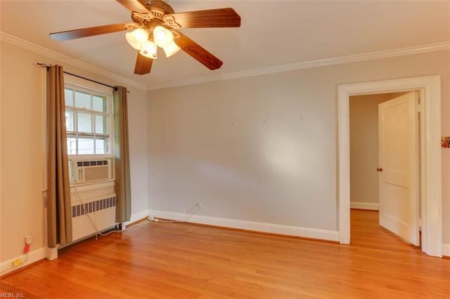 512 Kemp LN, Chesapeake, VA 23325