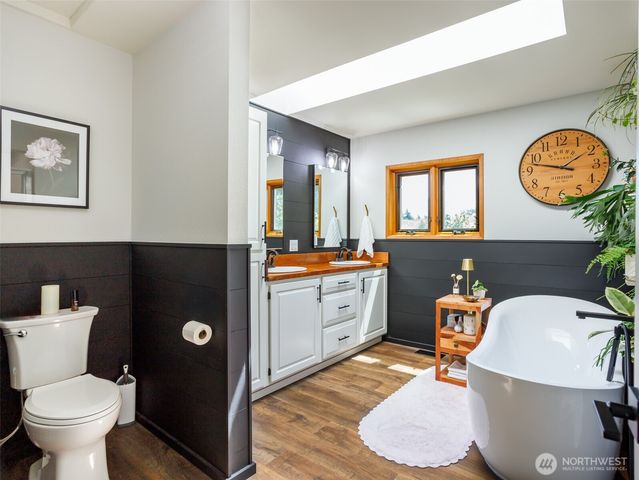 15620 143rd Avenue SE, Yelm, WA 98597
