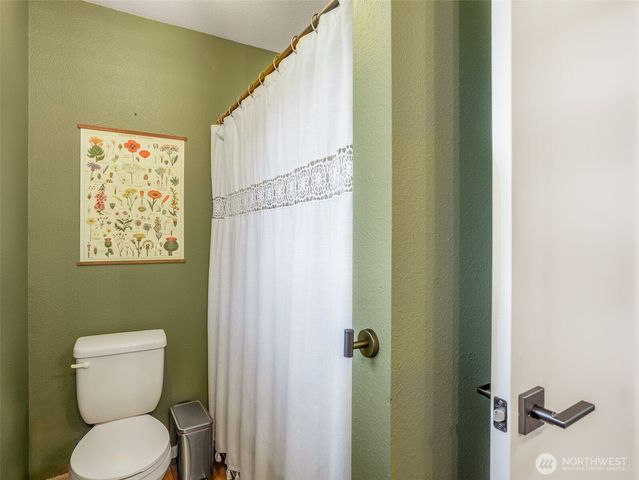 15620 143rd Avenue SE, Yelm, WA 98597