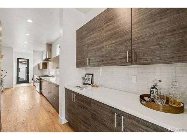 1275 S Steele St, Denver, CO 80210