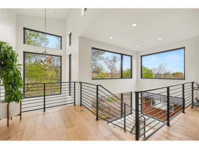 1275 S Steele St, Denver, CO 80210