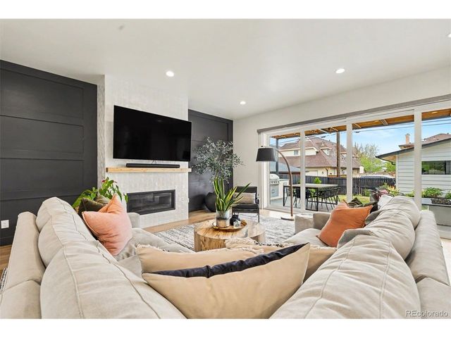 1275 S Steele St, Denver, CO 80210