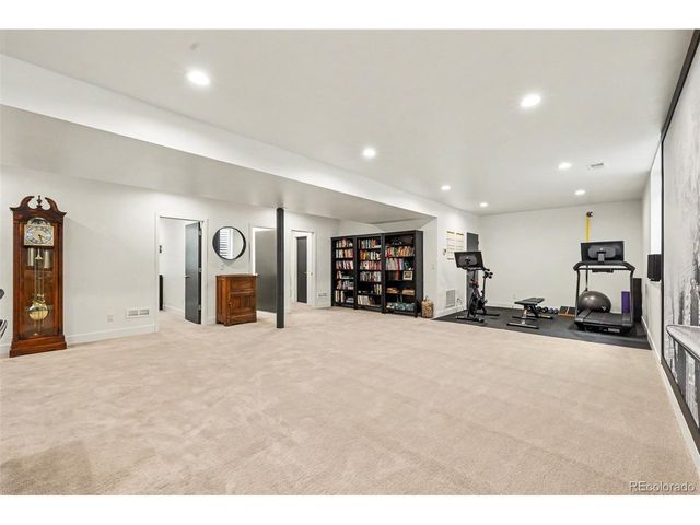 1275 S Steele St, Denver, CO 80210