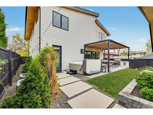 1275 S Steele St, Denver, CO 80210