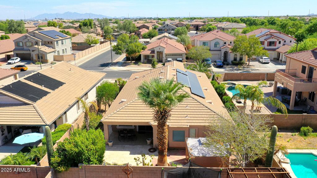 17648 W VOLTAIRE Street, Surprise, AZ 85388 — photo 4