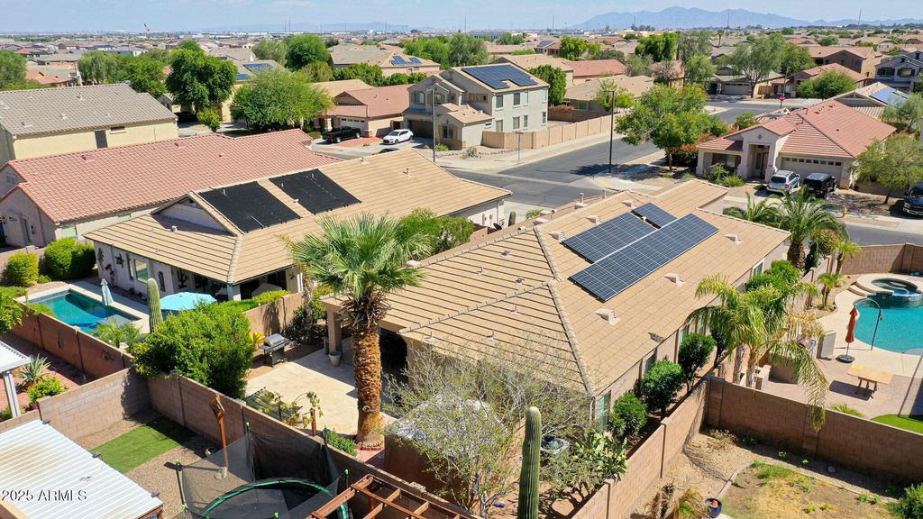 17648 W VOLTAIRE Street, Surprise, AZ 85388 — photo 5
