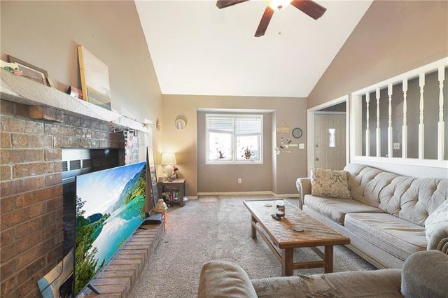 2405 Pearson Circle, Harrisonville, MO 64701