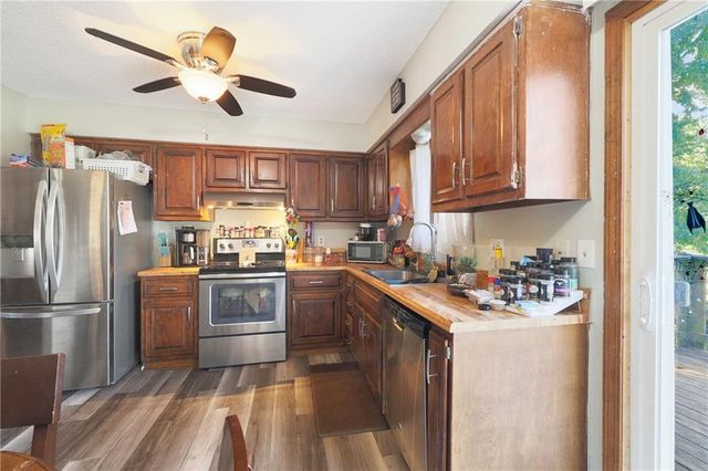 2405 Pearson Circle, Harrisonville, MO 64701