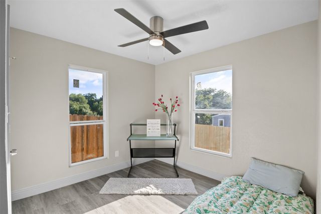 5702 Arkansas Trail, Granbury, TX 76048