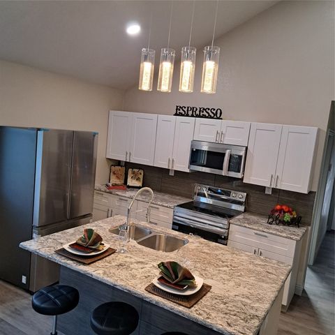 5702 Arkansas Trail, Granbury, TX 76048