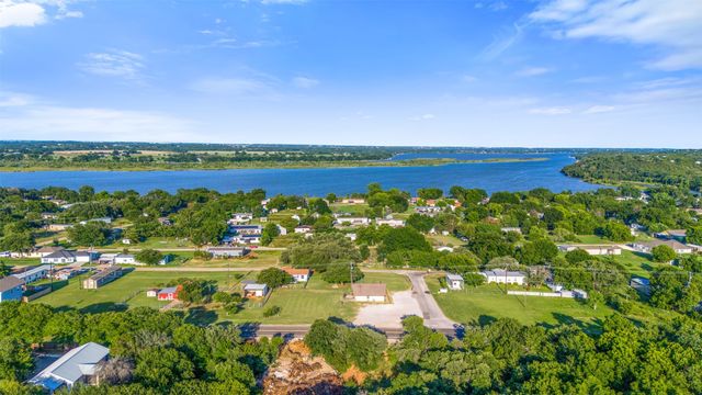 5702 Arkansas Trail, Granbury, TX 76048