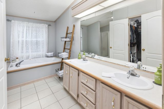 7637 Johnny Crow Rd, Lyles, TN 37098