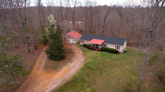 7637 Johnny Crow Rd, Lyles, TN 37098