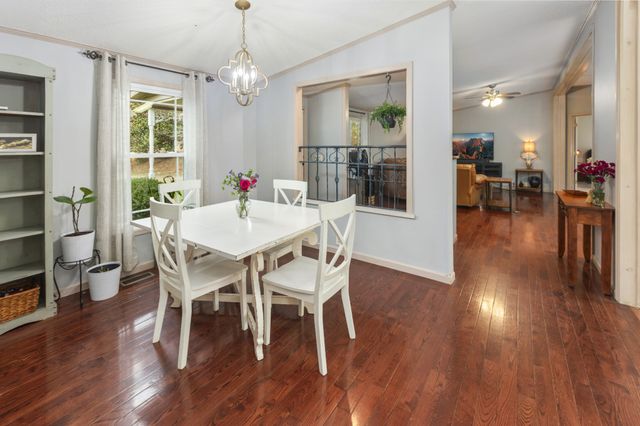 7637 Johnny Crow Rd, Lyles, TN 37098