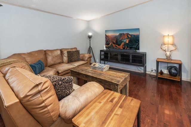 7637 Johnny Crow Rd, Lyles, TN 37098