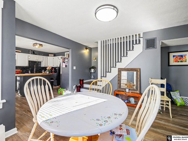 2336 S 10 Street, Omaha, NE 68108