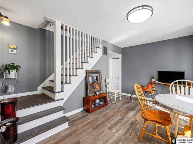 2336 S 10 Street, Omaha, NE 68108