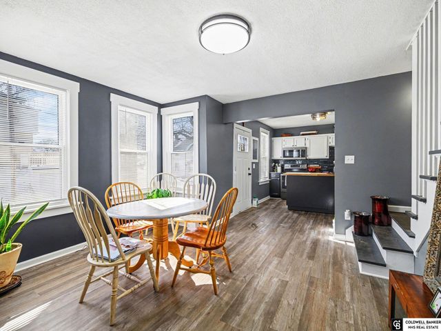 2336 S 10 Street, Omaha, NE 68108