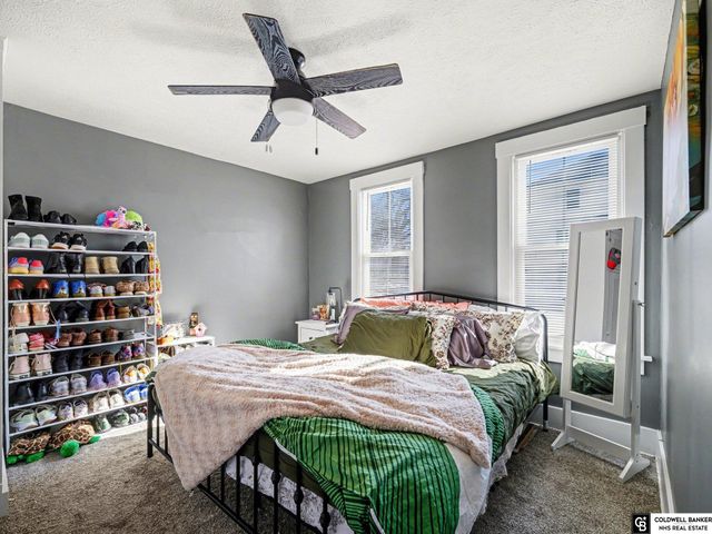 2336 S 10 Street, Omaha, NE 68108