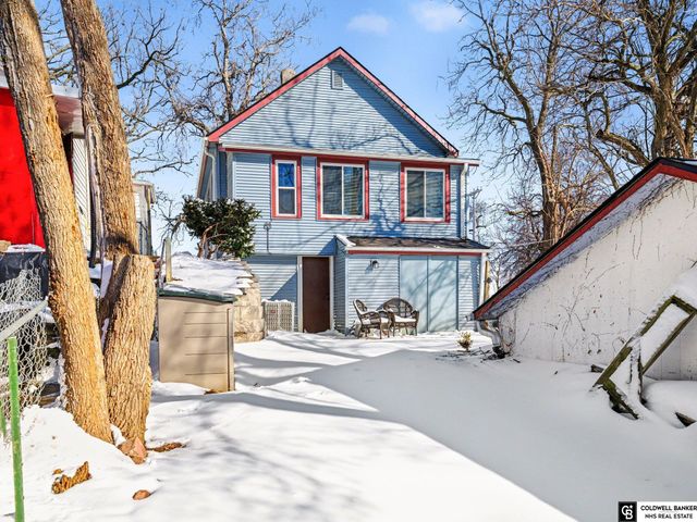 2336 S 10 Street, Omaha, NE 68108