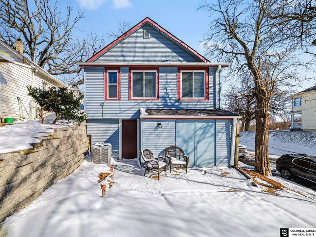 2336 S 10 Street, Omaha, NE 68108