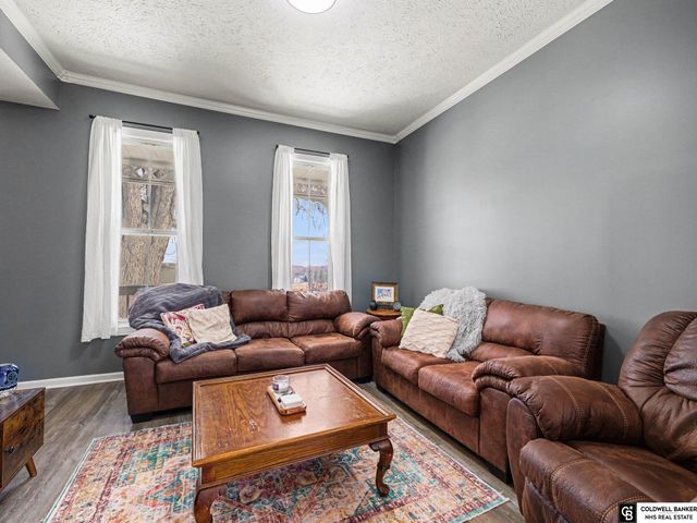 2336 S 10 Street, Omaha, NE 68108