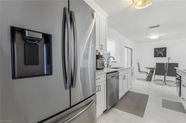 12139 Matlacha BLVD, Matlacha Isles, FL 33991