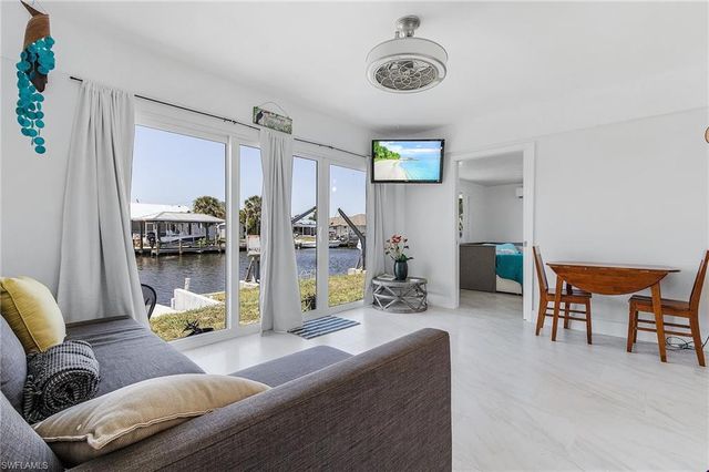 12139 Matlacha BLVD, Matlacha Isles, FL 33991