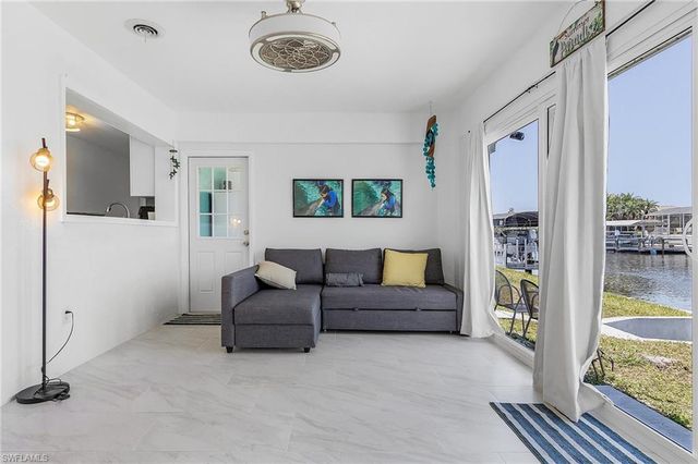 12139 Matlacha BLVD, Matlacha Isles, FL 33991