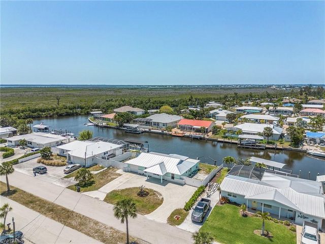 12139 Matlacha BLVD, Matlacha Isles, FL 33991