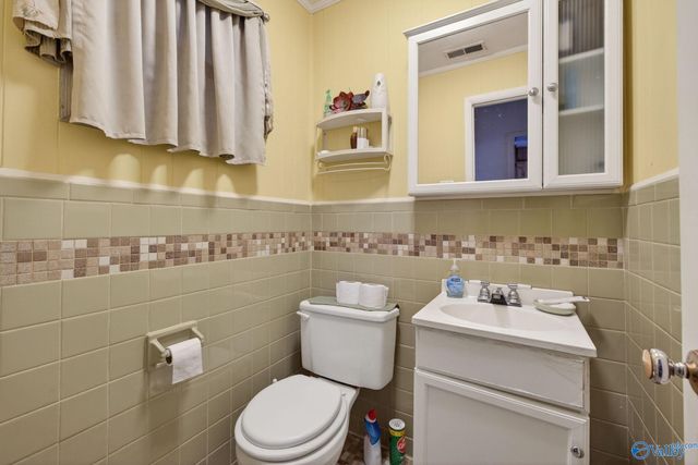 35 Baptist Camp Road, Guntersville, AL 35976