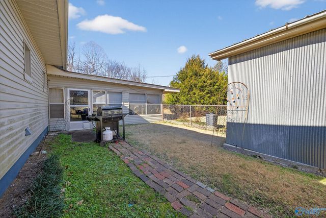 35 Baptist Camp Road, Guntersville, AL 35976