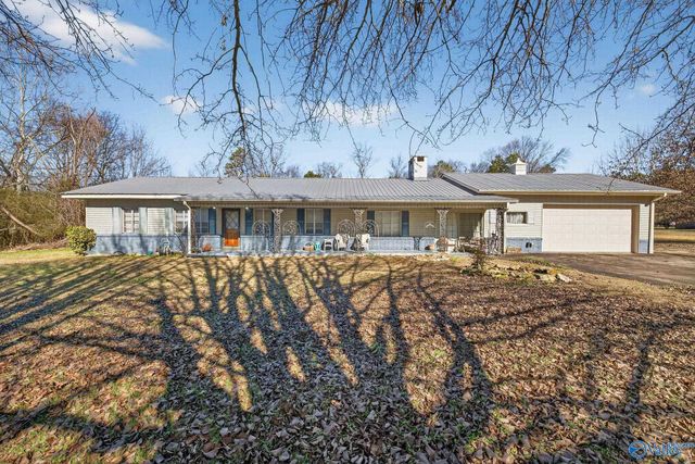 35 Baptist Camp Road, Guntersville, AL 35976