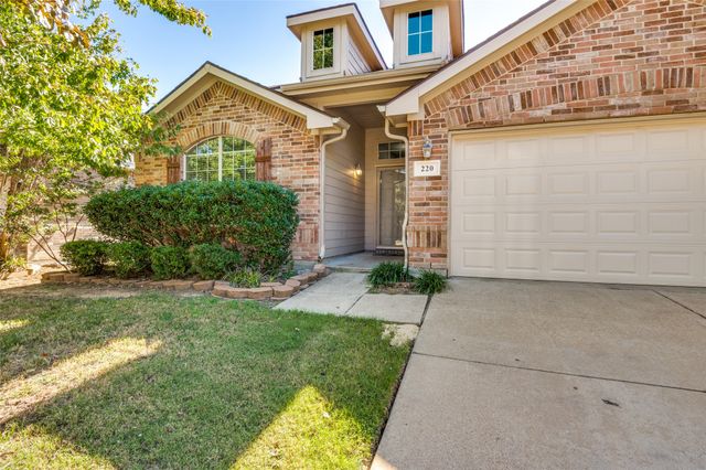 220 Stampede Street, Waxahachie, TX 75165