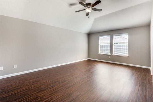 220 Stampede Street, Waxahachie, TX 75165