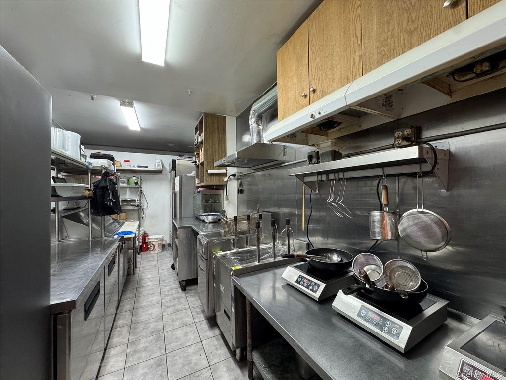 3542 Union Street, Flushing, NY 11354 — photo 2
