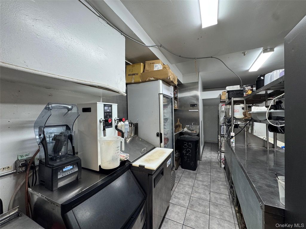 3542 Union Street, Flushing, NY 11354 — photo 3