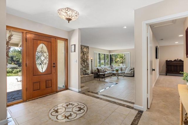2125 Walnut Lane, Vista, CA 92084