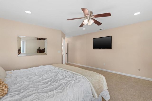 2125 Walnut Lane, Vista, CA 92084