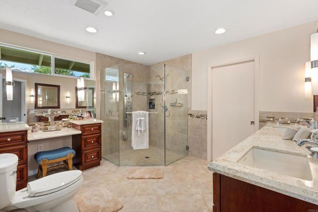 2125 Walnut Lane, Vista, CA 92084